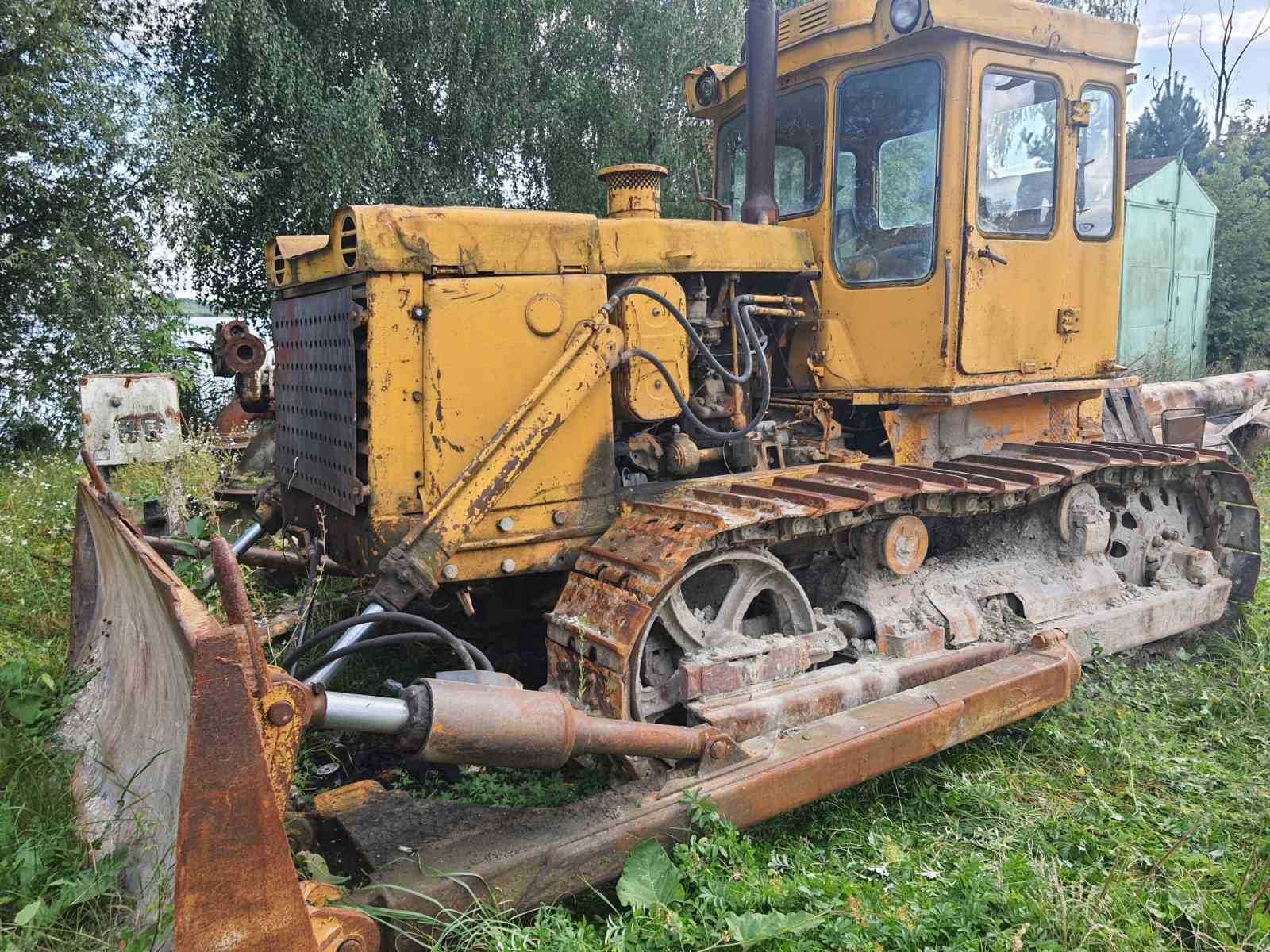 Бульдозер Т-170 в рочому стані