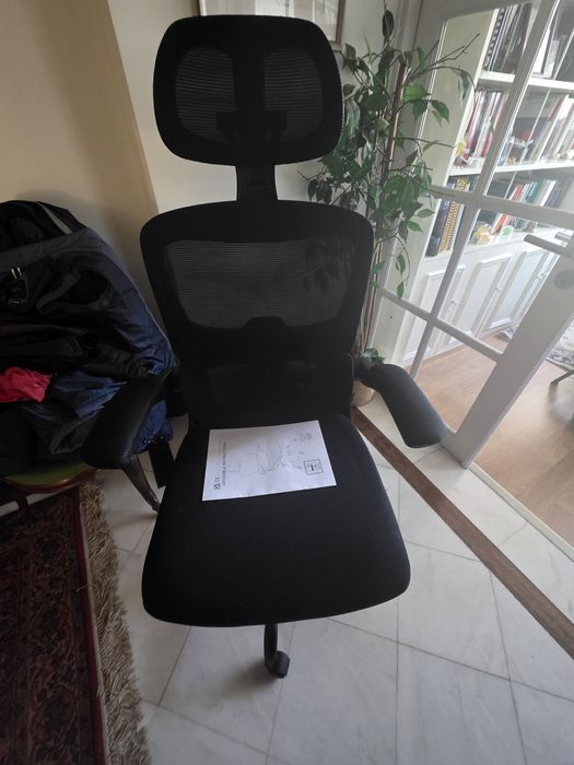 Cadeira secretária nova