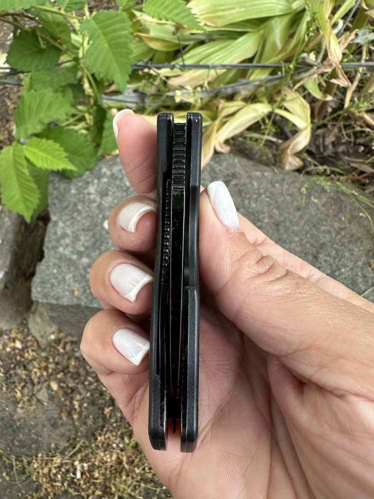 Нож Spyderco Ambitious FRN Black Serrated