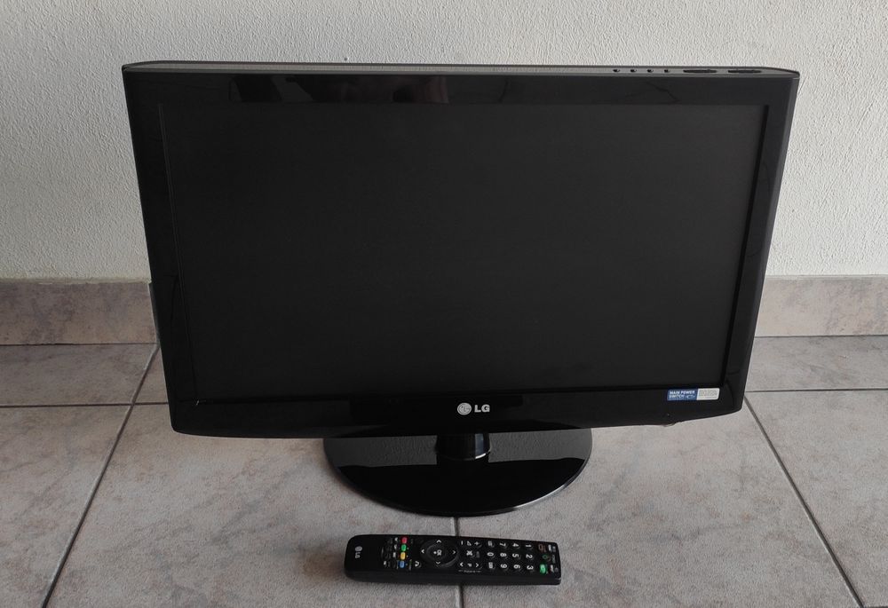TV LCD marca LG 22" polegadas