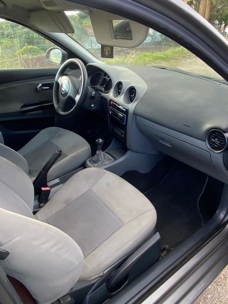Seat ibiza 6L TDI 2004 negociavel