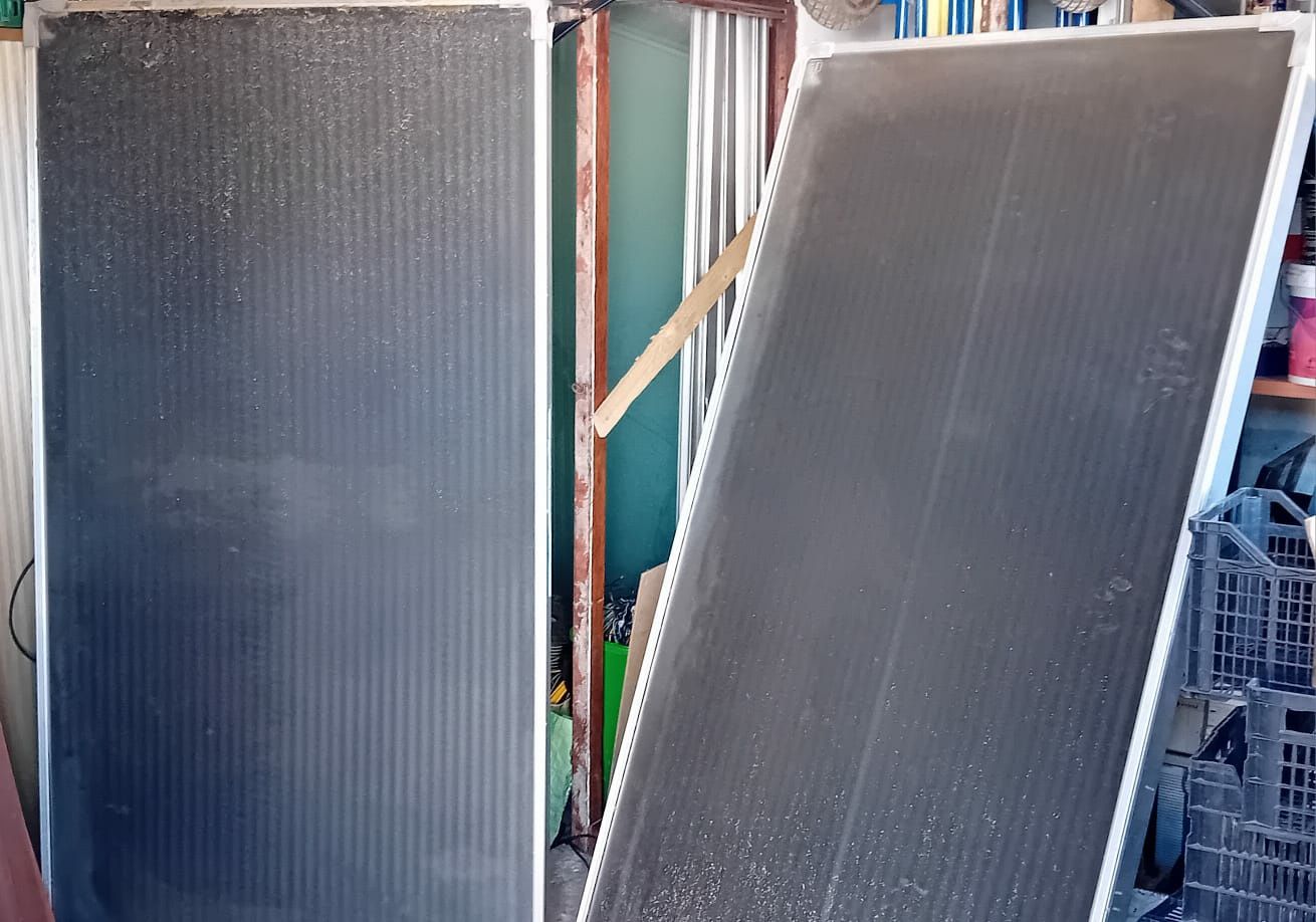 Sistema termosifão com painéis solares