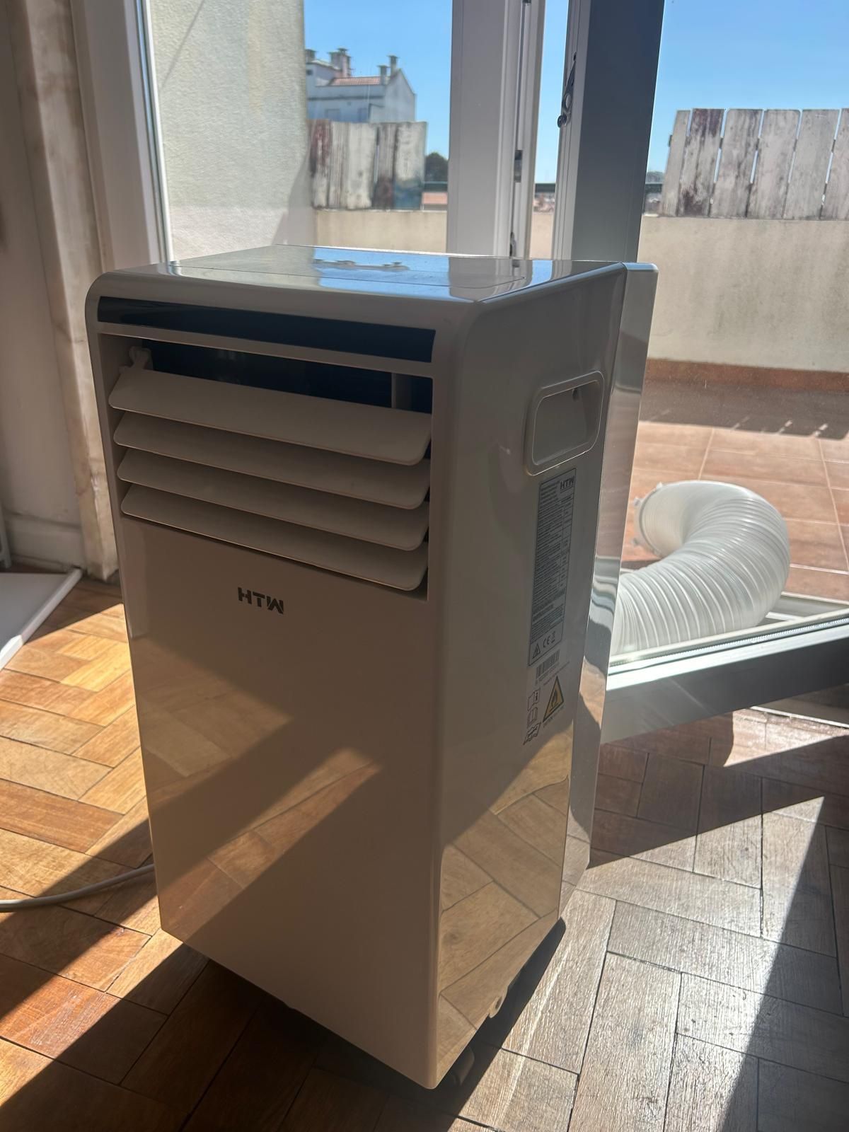 Ar Condicionado Portátil HTW PC-020P33 – Excelente Estado