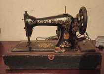 Máquina de Costura The Singer Manufacturing Vintage