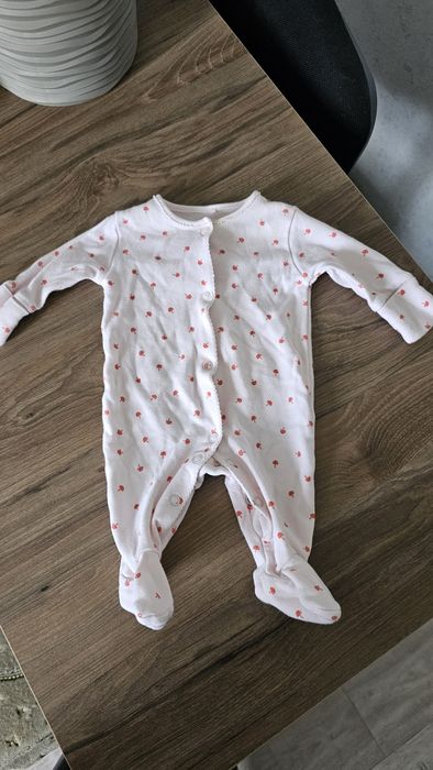 Гортайте. Комбінезон, речі, спальник для немовлят, новонароджених