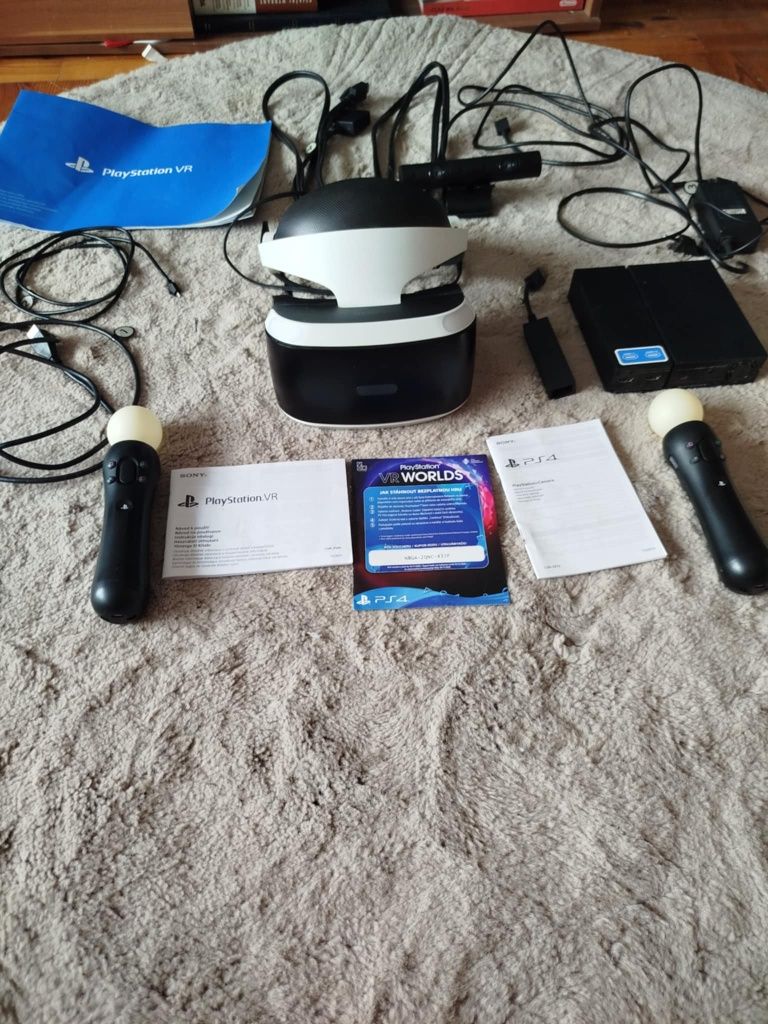 PlayStation VR + 2 Move + kamera + PS5 adapter + pudełko 

>