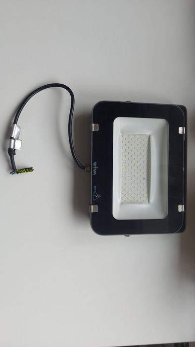 Lampa zewnętrzna