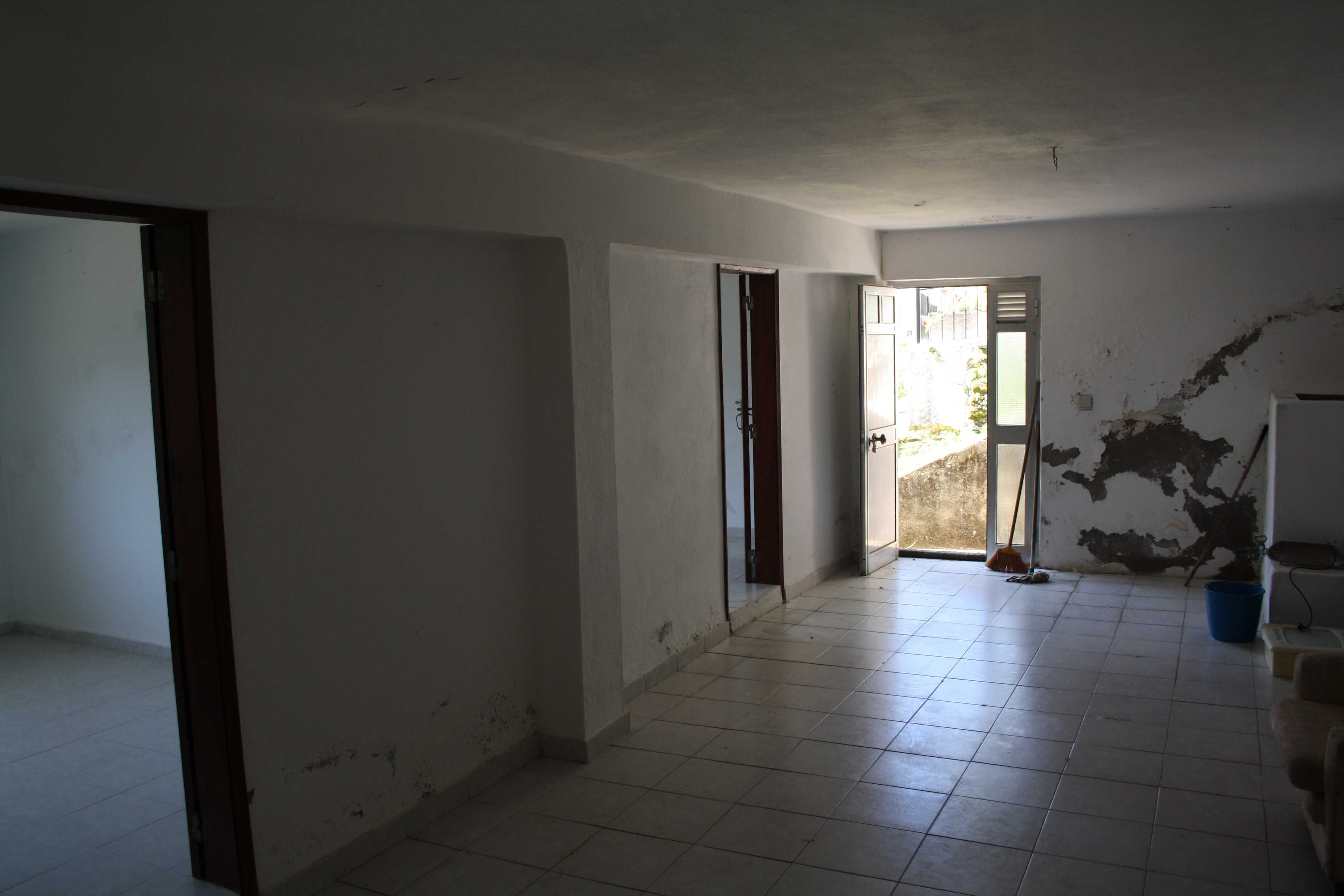 Vende-se Moradia em Aldeia