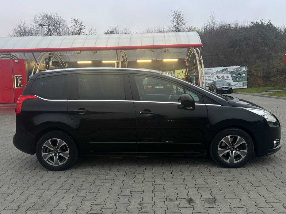 PEUGEOT 5008 / Пежо 5008