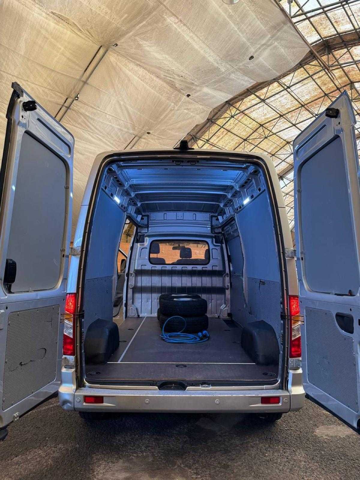 ЕЛЕКТРО БУС MAXUS EV80 11 м3 57 квт на 250 км 1,4 тн  45 коп\км