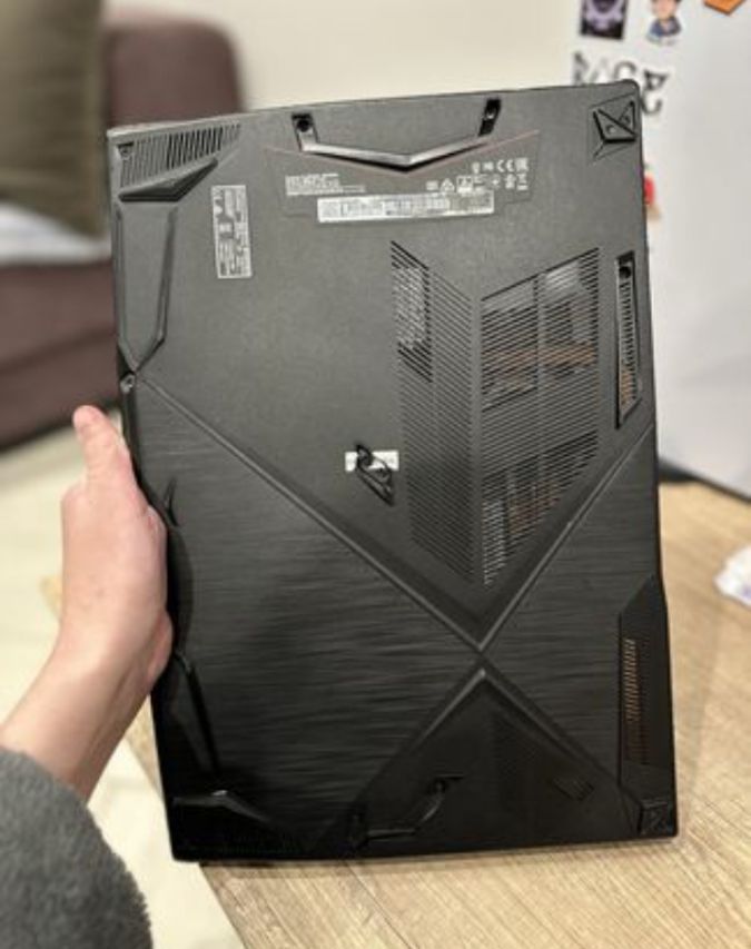Ігровий ноутбук MSI gf63 Thin 9SCXR