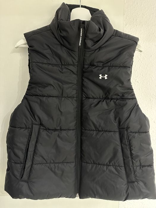 Продам утепленную жилетку Under Armour, р. S.