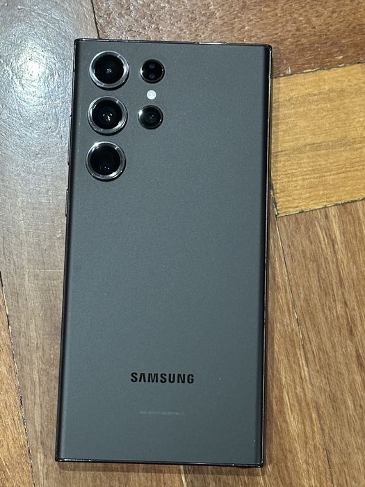 Продам Samsung Galaxy S23 Ultra 8/256Gb