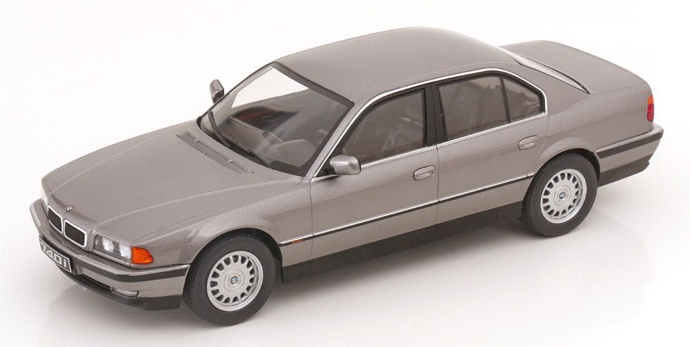 KK-SCALE BMW 7-series 740i E38 1994