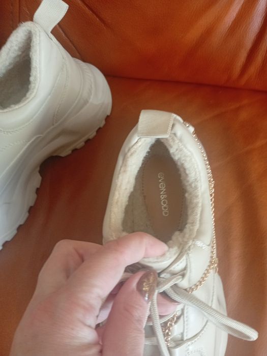 Sneakersy na platformie