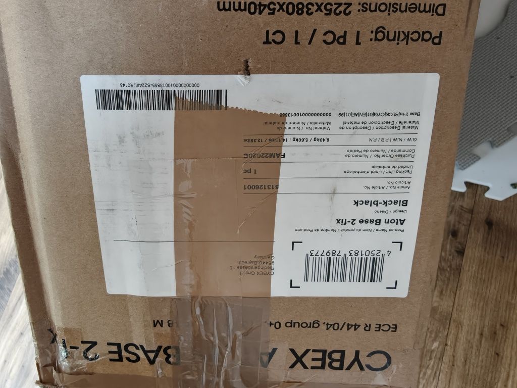 Pudełko po cybex Aton 5 baza z instrukcja