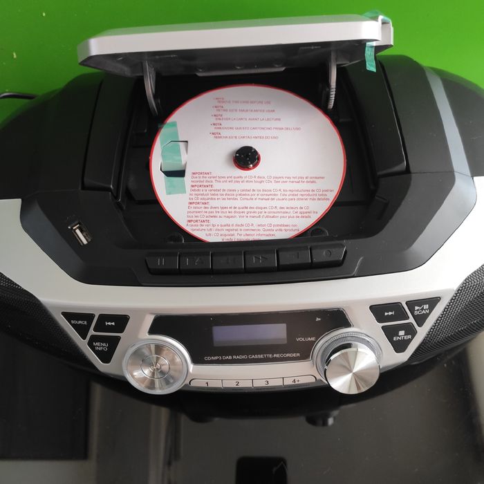 Бумбокс Auna Roadie CD плеер кассетное радио DAB/DAB+ FM Bluetooth