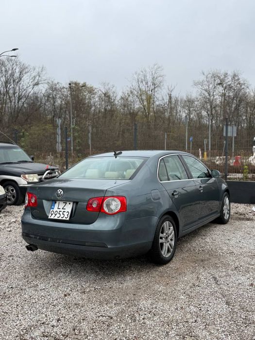 Na Sprzedaz Volkswagen Jetta 2.5 LPG Automat/Gwarancja/Zadbany/Zamiana