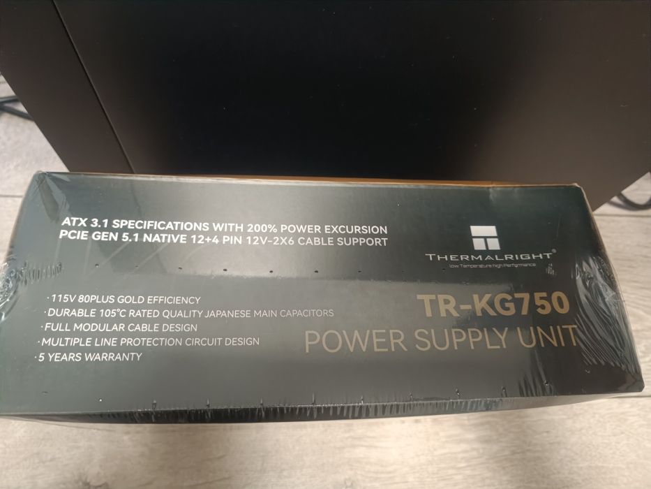 Блок живлення Thermalright TRKG 750