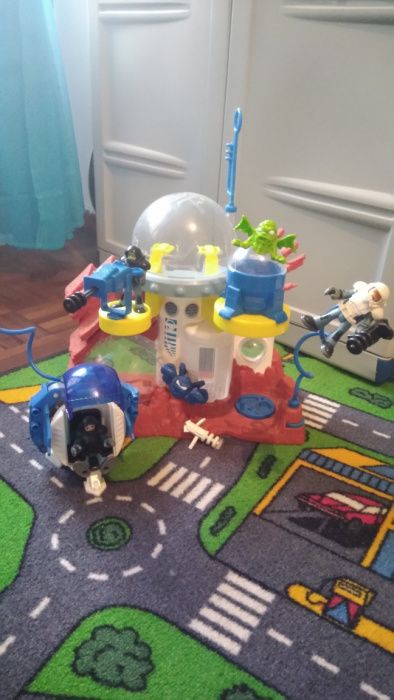 Base lunar Imaginext