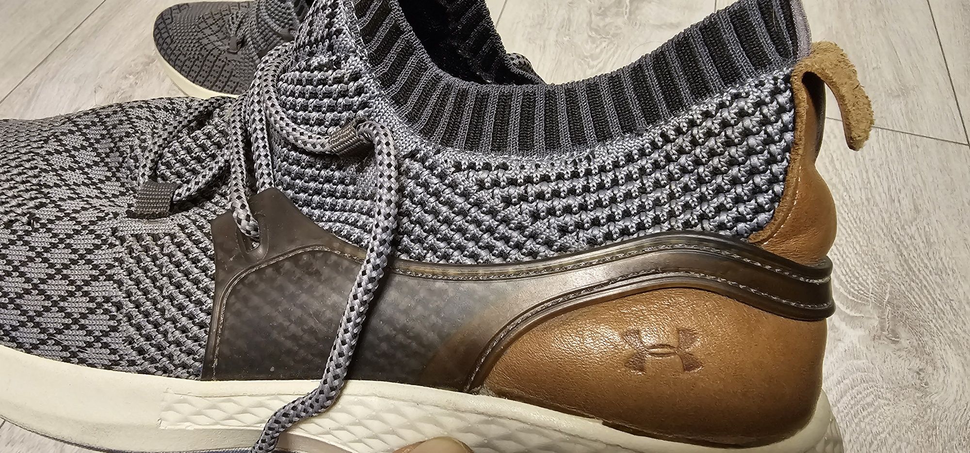 UNDER ARMOUR buty sportowe męskie rozmiar 45 wkładka 28cm