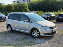 Volkswagen Touran 2.0 Diesel automat 2009 rok