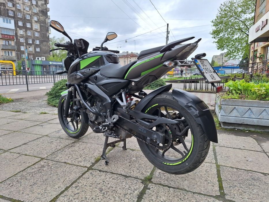Bajaj Pulsar NS 200 ідеальний стан 24 к.с. пробіг 9000 км