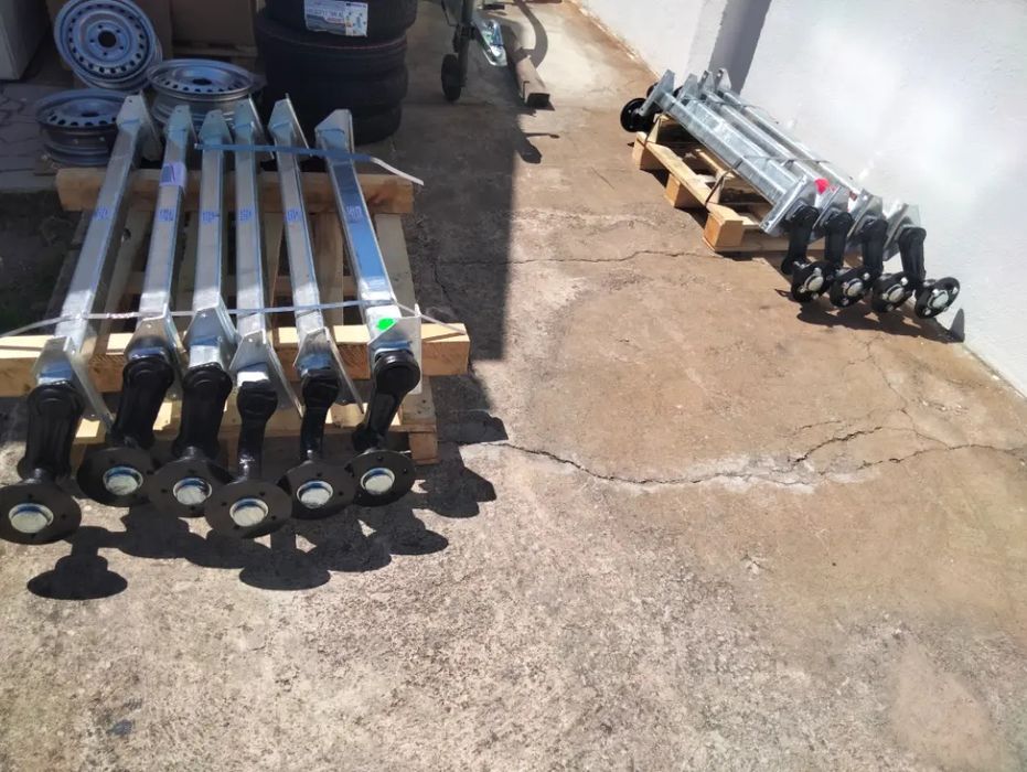 Peças Atrelado / Reboque - Eixos - Engates - Cabeçote - Rodas - Jantes