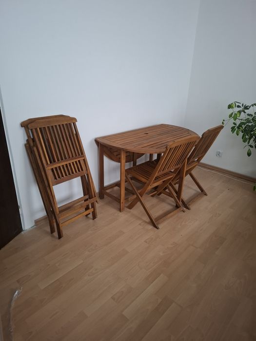 Stół ,krzesła ogrodowe drzewo egzotyczne