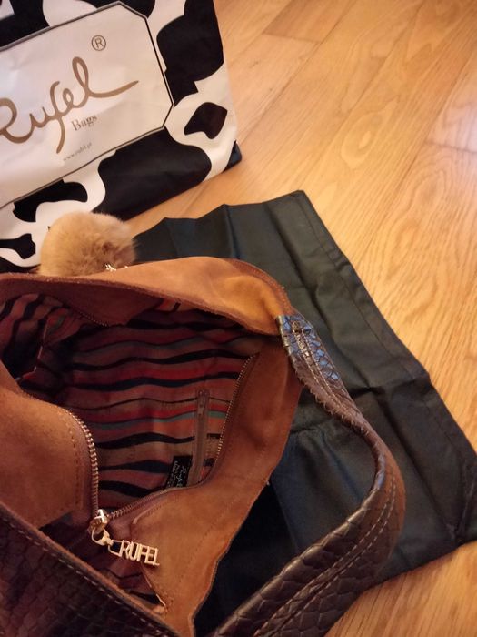 Mala Rufel em pele genuína tons camel