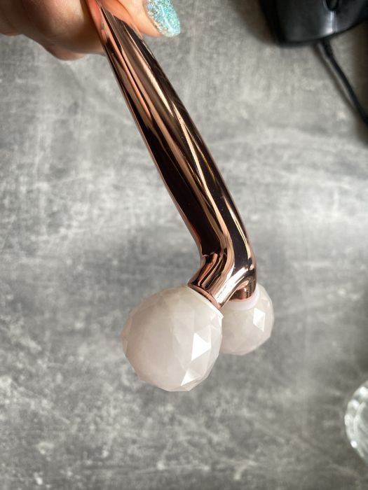 Масажер для обличчя BlackTouch 3D Quartz Face Roller