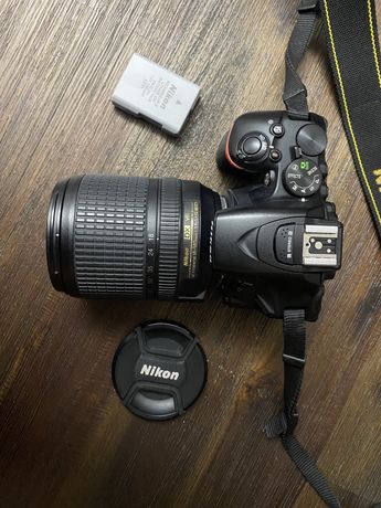 Nikon d5600 com objectiva 18-140mm