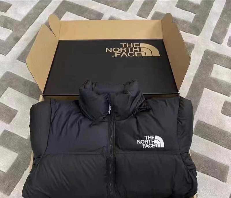 1996 Retro Nuptse 700 Fill Packable Jacket Recycled Black XS