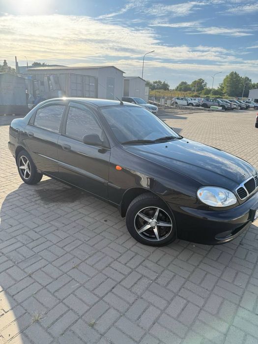 Продаж Daewoo Lanos 1.5 Бензин