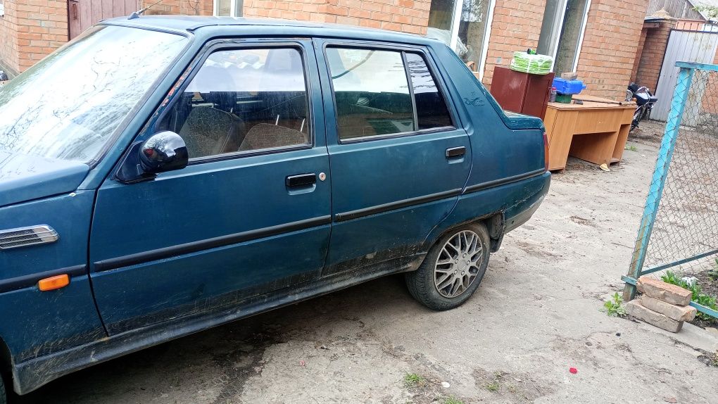 Продам Славуту люксову