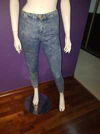 Bershka Spodnie jeans niebieskie R 34 - XS
