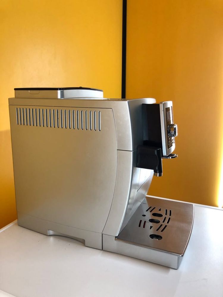 Кавомашина DeLonghi Cappuccino ECAM23.466.s
