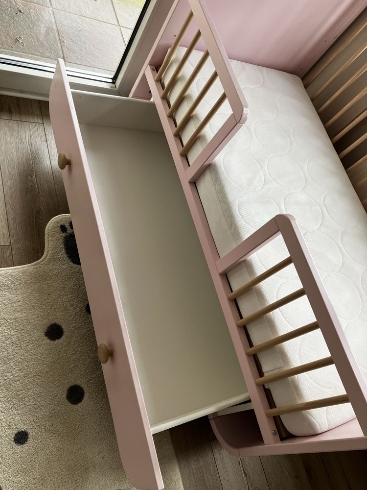 Łóżeczko drewniane z szufladą, Ikea Myllra