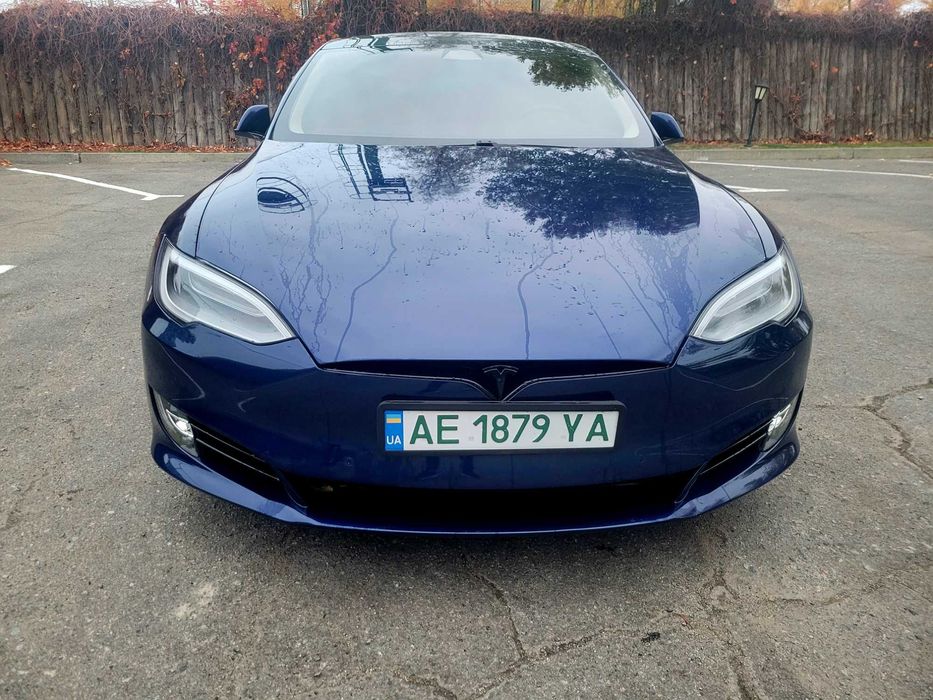 Срочно Tesla Model S 2018 fsd пневма intel