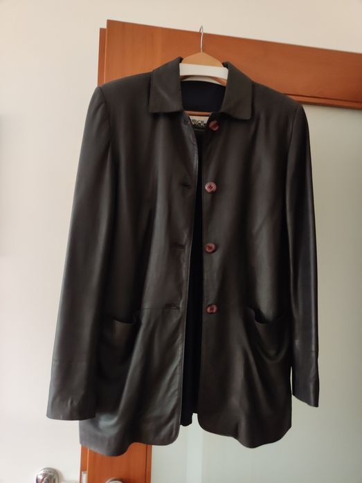 Casaco de pele verdadeira, muito fininha, tamanho 38, azul marinho