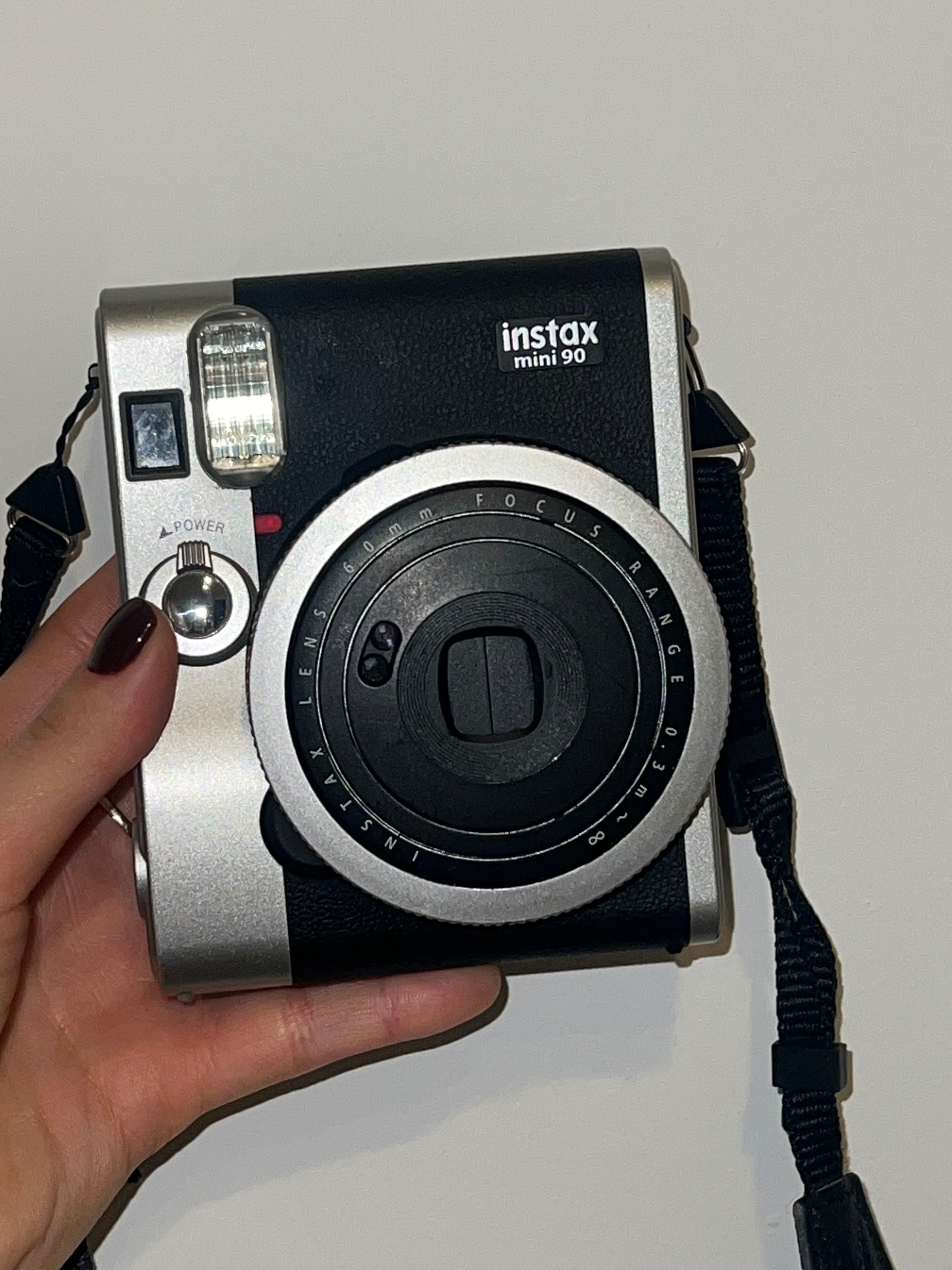 Aparat natychmiastowy FUJIFILM Instax Mini 90 Neo Classic Czarny