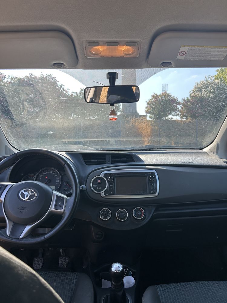 Toyota Yaris 1.0 VVT-i // 2012 – Nacional