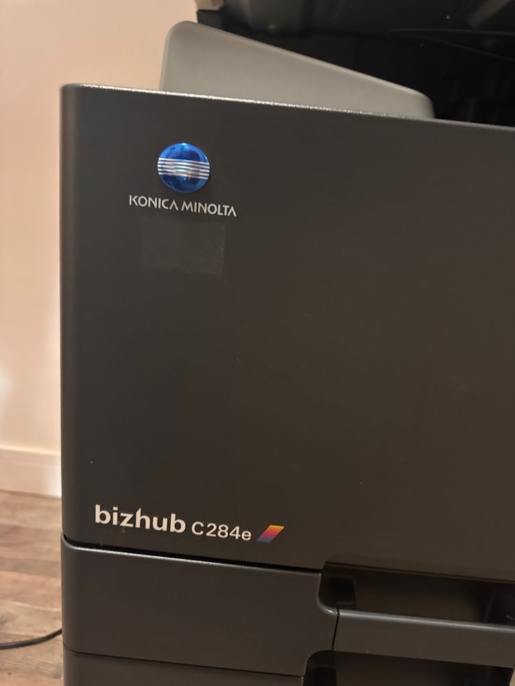 Konica Minolta model bizhub c284e