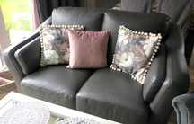 SOFA VIENA 2 Black Red White