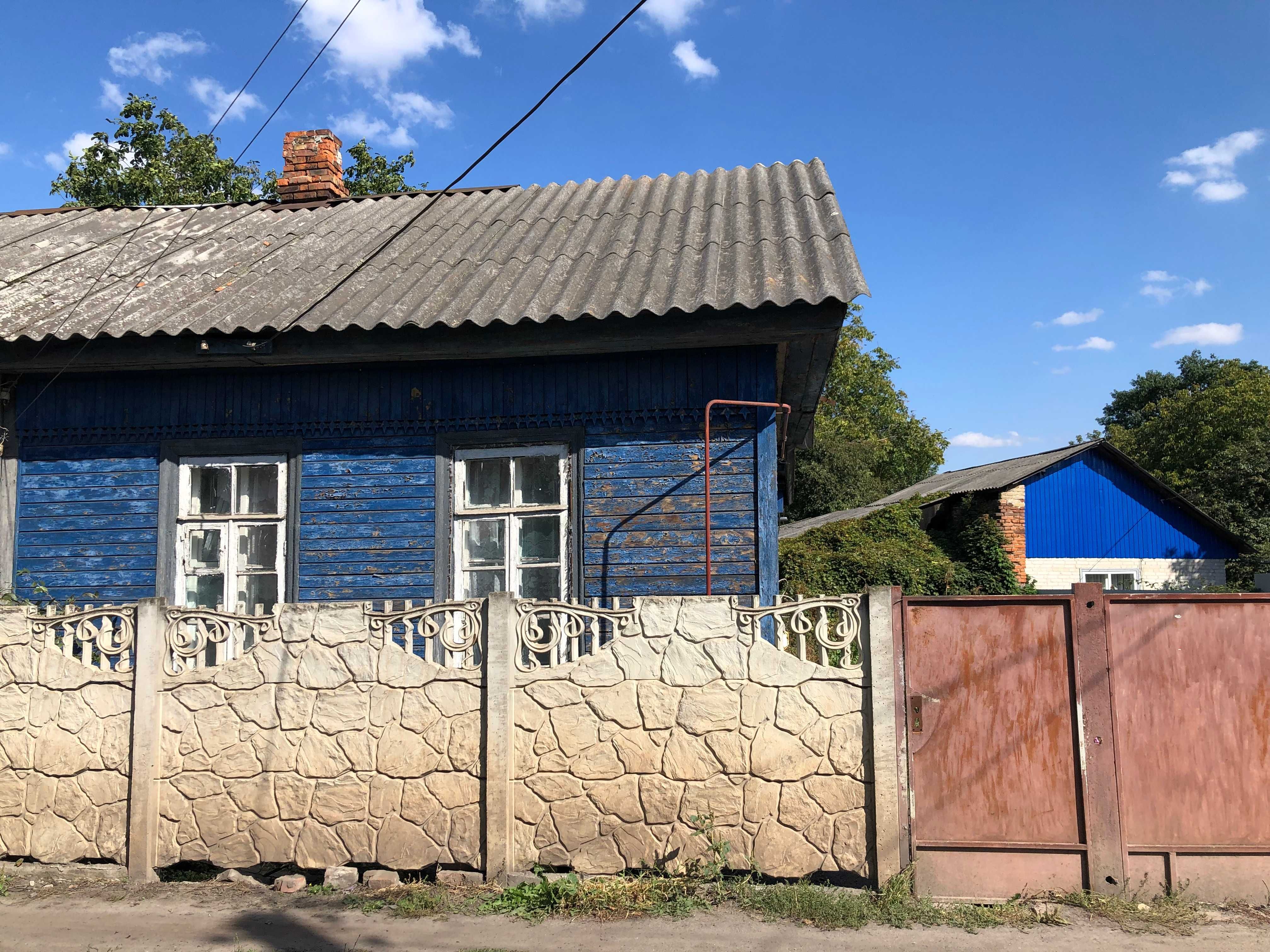 Продам частину будинку,р-н "КВРЗ",вул.Суворова