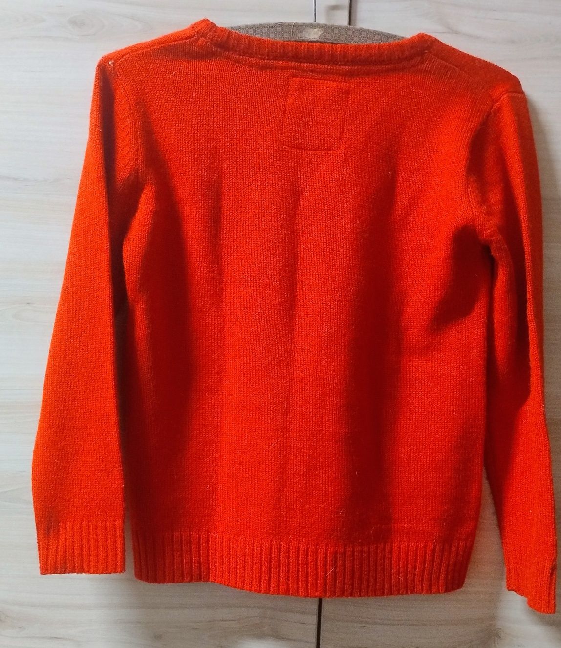 r. 140 - 146 Rebel. Czerwony świąteczny sweterek z bałwanem