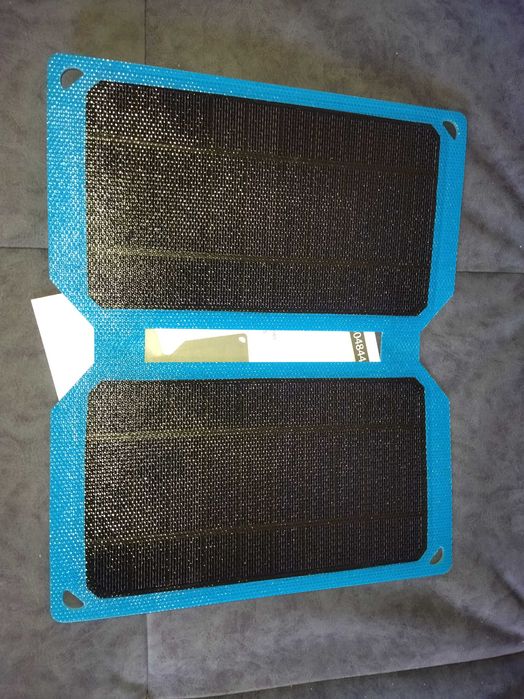 Портативна сонячна панель зарядний пристрій  5V-Max.2A