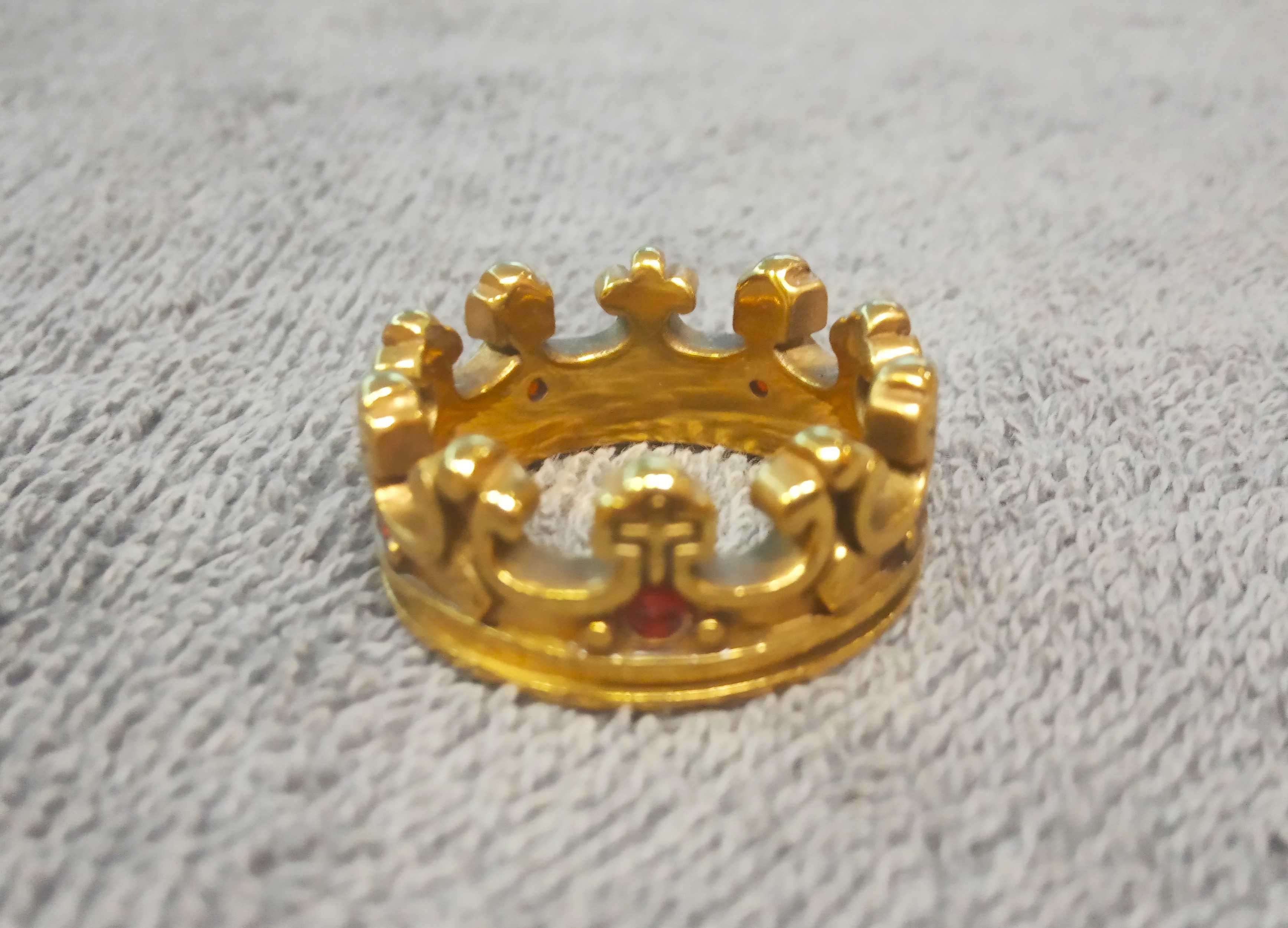 Кольцо с рубинами корона " ROYAL"