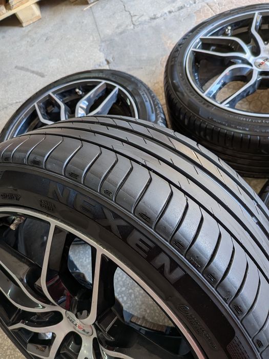 Komplet kół 18x8J 5x114,3 225/45/18