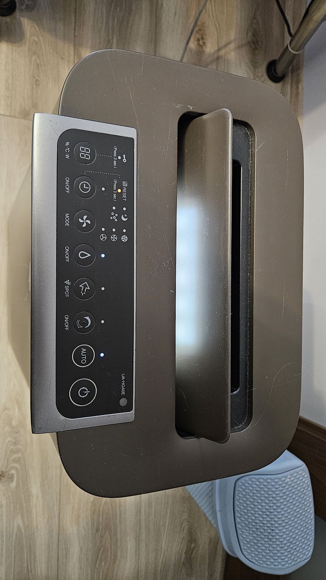 Oczyszczacz nawilzacz powietrza Sharp UA-HG40E-T